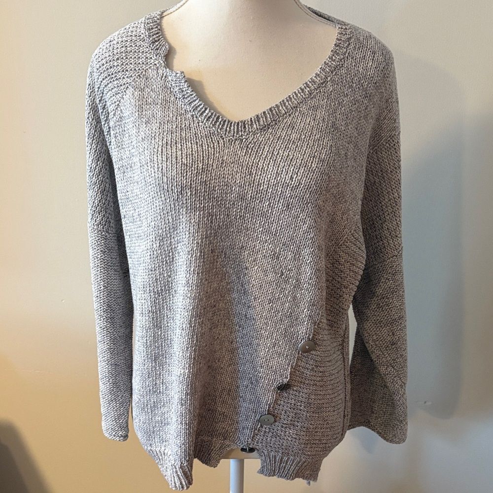 Neon Buddha 100% Cotton Gray Women's Long Sleeve Pull Over Sweater. Size Medium